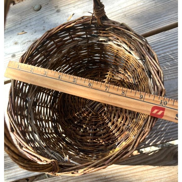 Handmade Willow Wicker Basket Vintage - Picture 8 of 12